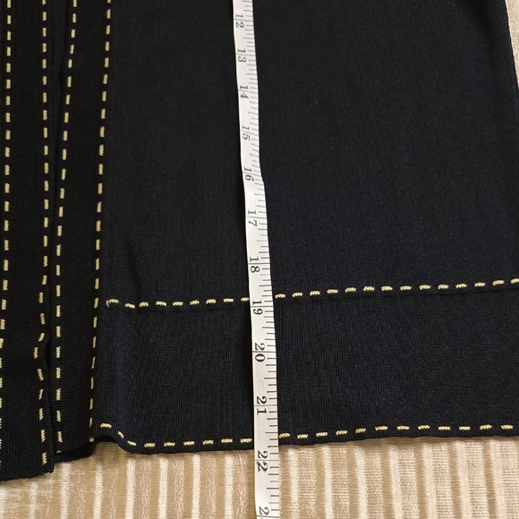 Ming Wang Gold and Black Blazer with Sophisticated Design - Picture 10 of 13